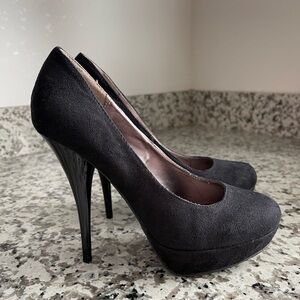 CANDIE’S Heels! 🖤